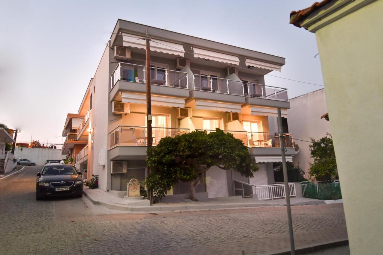 Готель House Stelitsa Сарті Екстер'єр фото